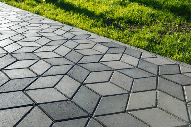 Professional Driveway Pavers in Iyanbito, NM